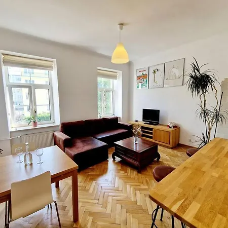 Lejlighed Separated Bedroom, Living Room, Fast Wi-fi, 50m2 Litewska 12