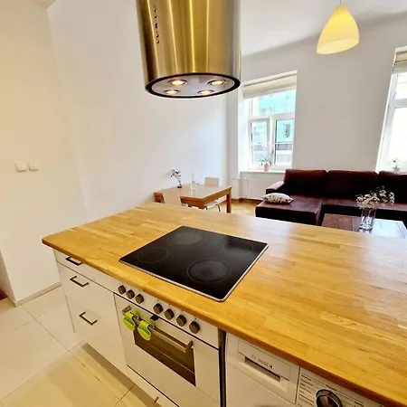 Lejlighed Separated Bedroom, Living Room, Fast Wi-fi, 50m2 Litewska 12 Warszawa