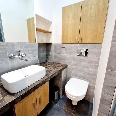 Lejlighed Separated Bedroom, Living Room, Fast Wi-fi, 50m2 Litewska 12 Warszawa